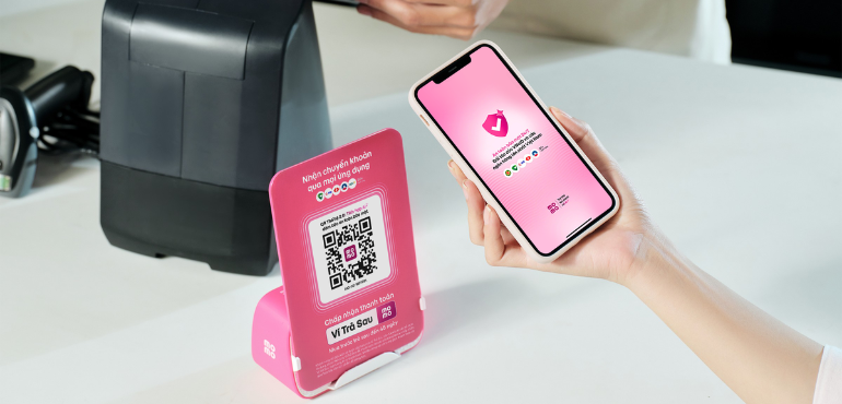 MoMo cập nhật mới nhất về giải pháp nhận tiền dành cho hộ kinh doanh, hỗ trợ chuẩn hóa thông tin theo quy định mới