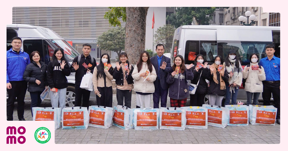 Tết Sẻ Chia 2026 - Hỗ trợ trao tặng 200 túi quà Tết cho học sinh, sinh viên vùng sâu vùng xa