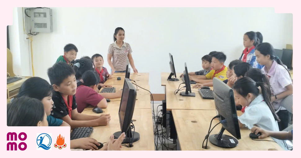 Hiện tại, có lớp phải 4-6 học sinh chung 1 máy, chủ yếu quan sát chứ không được thực hành.