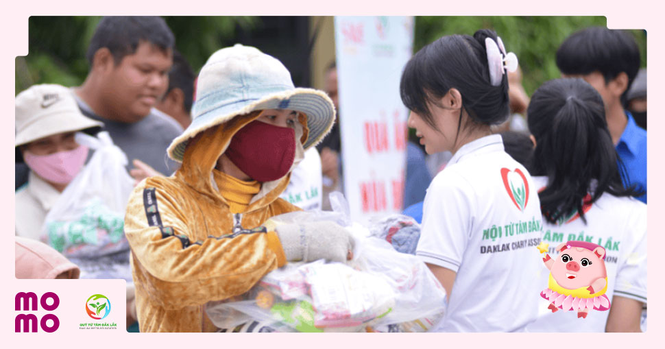 Giá rét không chỉ làm sức khỏe suy giảm, bệnh tật gia tăng, mà còn khiến việc học tập, sinh hoạt của những mảnh đời khó khăn thêm vất vả - 2