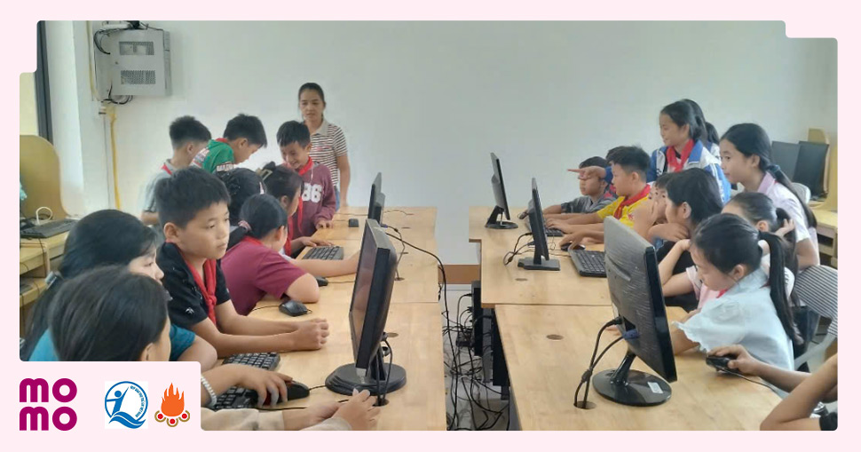 Góp sức gây quỹ hỗ trợ 2 phòng tin học cho 2 trường tại Thái Nguyên và Tuyên Quang