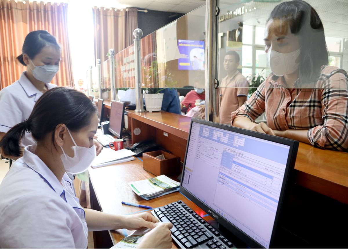 Người bệnh cần tìm hiểu trước mức hưởng BHYT, chọn cơ sở có liên kết BHYT để được hưởng quyền lợi khi đi khám chữa bệnh