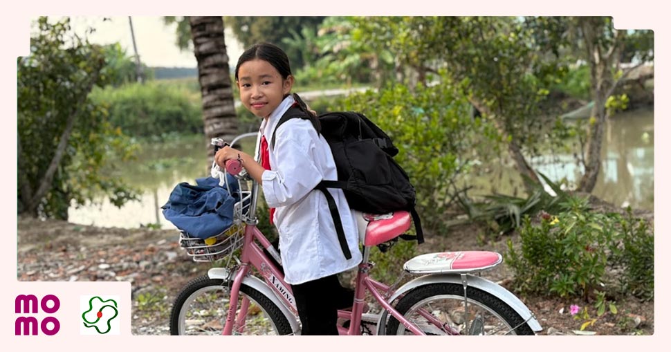 Chung tay gây quỹ trao 35 suất học bổng giúp các em học sinh nghèo có cơ hội tiếp tục đến trường