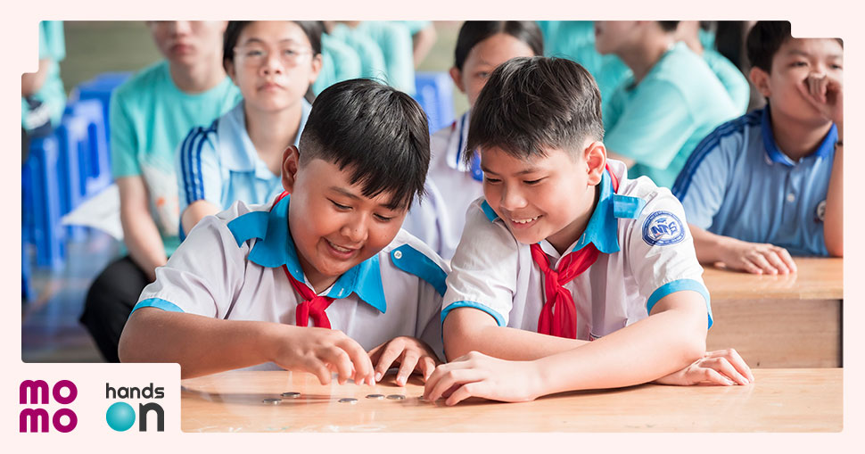 Chung ta gây quỹ để viết tiếp ước mơ học tập và khẳng định bản thân cho các em học sinh nghèo