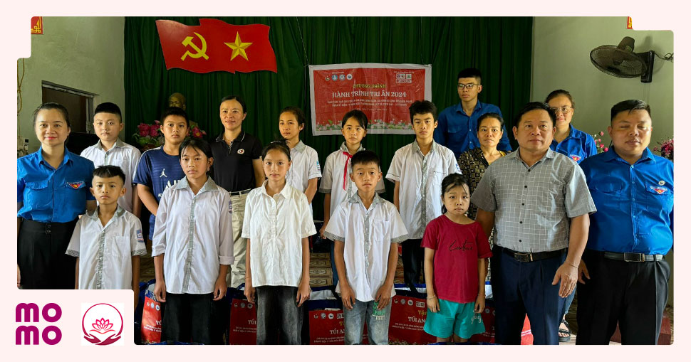 Gây quỹ trao tặng 200 phần quà cho các em nhỏ có hoàn cảnh khó khăn, gia đình thương binh liệt sĩ và có công với cách mạng