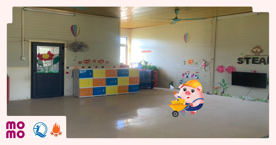Mái tôn hấp nhiệt khiến lớp học nóng từ sáng đến chiều - 2
