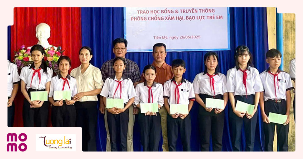 Gây quỹ trao học bổng và dạy kỹ năng sống tại trường PTDT Bán trú Tiểu học Bản Bua, xã Búng Lao, tỉnh Điện Biên