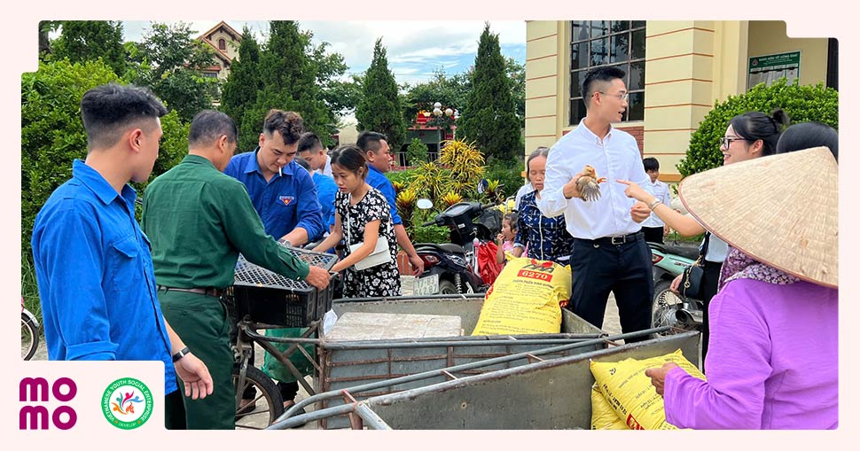 Chương trình trao tặng gà giống được xây dựng với mong muốn mang đến mô hình sinh kế thiết thực