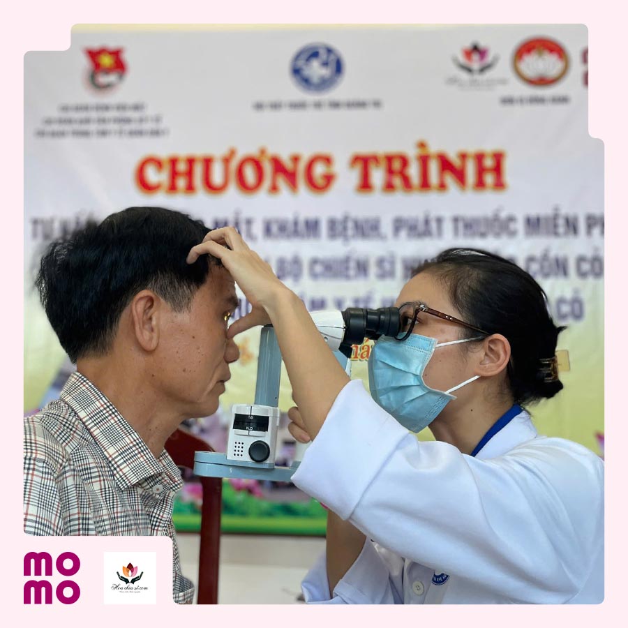Giúp người nghèo Quảng Trị có cơ hội được khám và tư vấn sức khỏe