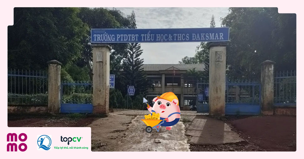Các em học sinh vui chơi tại Trường PTDTBT TH&THCS Đak Smar - 1