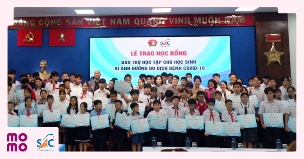 Chung tay gây quỹ trao học bổng cho các em học sinh nghèo vượt khó - 2