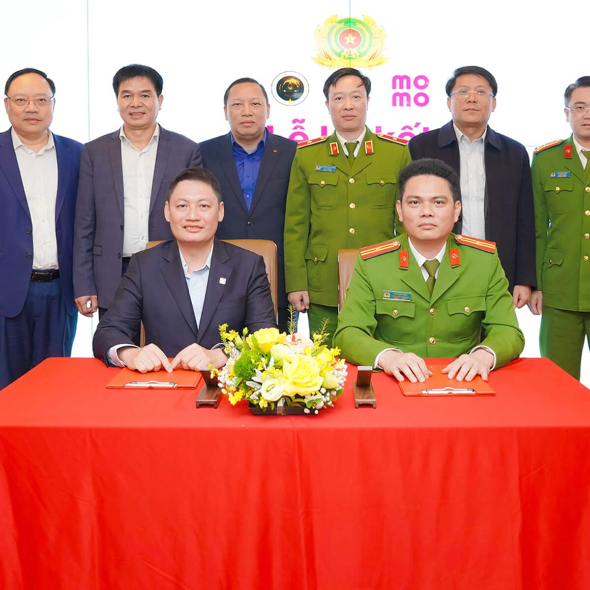 MoMo ký kết hợp tác với Trung tâm RAR (Bộ Công an): Triển khai bộ giải pháp xác thực điện tử, tích hợp thanh toán trên ứng dụng VNeID, thúc đẩy chuyển đổi số quốc gia