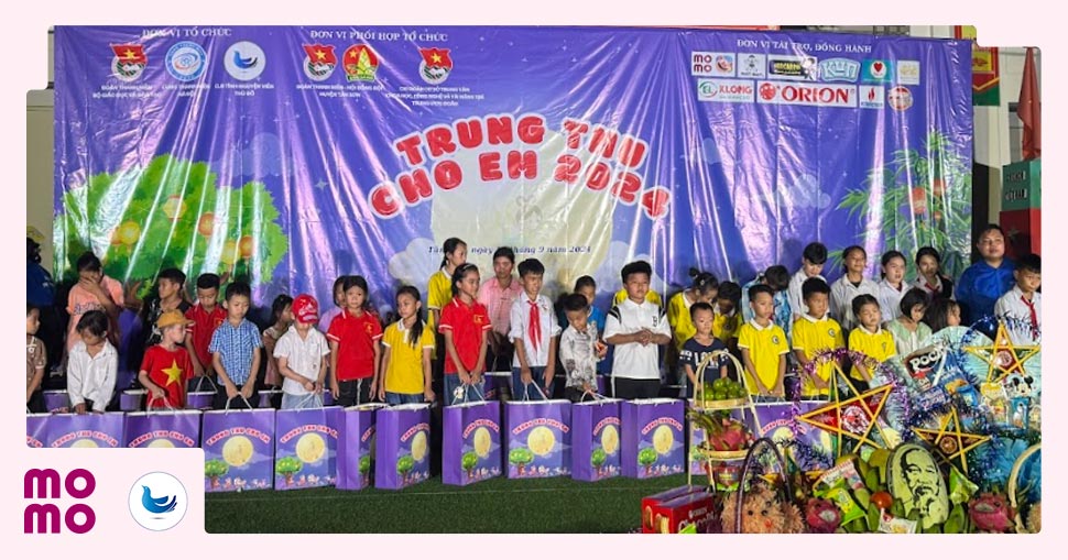 Trung Thu Cho Em 2024 đã trao quà và mang lại niềm vui về mùa Tết Đoàn Viên cho rất nhiều bạn nhỏ tại các vùng khó khăn - 1