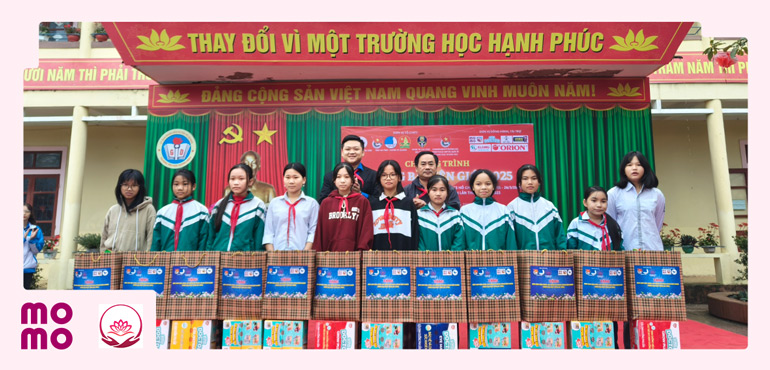 400 phần quà an sinh đã đến tay các em học sinh, gia đình chính sách có hoàn cảnh khó khăn tại Hà Tĩnh