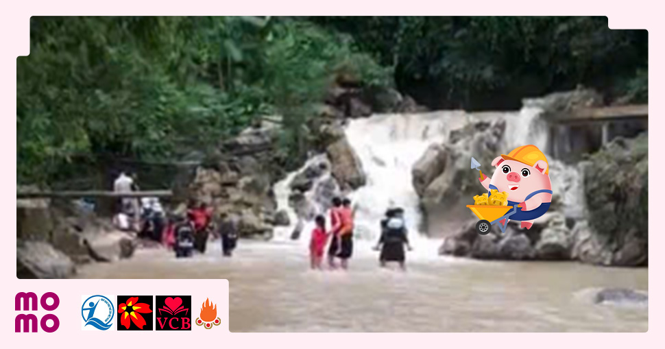 Con đường duy nhất giúp bà con trong thôn ra trung tâm xã chính là đoạn suối rộng của thôn Bản Án - 2