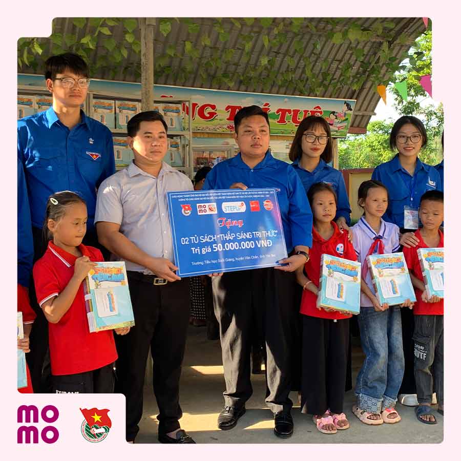 Mang sách đến với những trường học còn thiếu thốn cơ sở vật chất tại Yên Bái