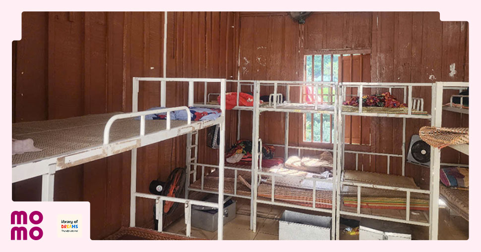 Phòng ngủ nội trú và cơ sở vật chất học tập của các em học sinh - 1