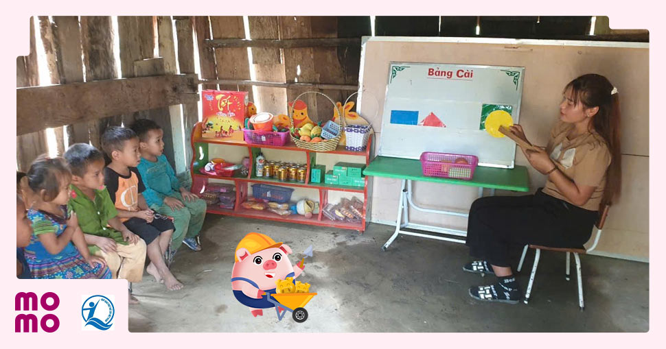 Phòng học chắp vá tại xã Keng Đu, vùng núi cao biên giới phía Tây, tỉnh Nghệ An