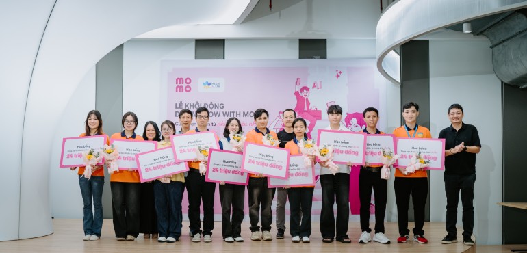 MOMO KHỞI ĐỘNG DỰ ÁN “GROW WITH MOMO” – CÙNG BẠN TRẺ BẢN LĨNH ĐI LÊN TỪ NHỮNG ĐIỀU NHỎ BÉ