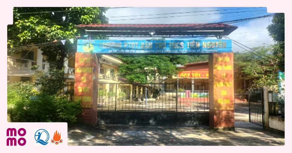 Trường Tiểu học Hà Giang và Trường PTDTBT THCS Tiên Nguyên thiếu máy tính thực hành môn Tin học nên nhiều tiết học chỉ dừng lại ở việc nghe giảng lý thuyết mà không thể tự mình thao tác - 1