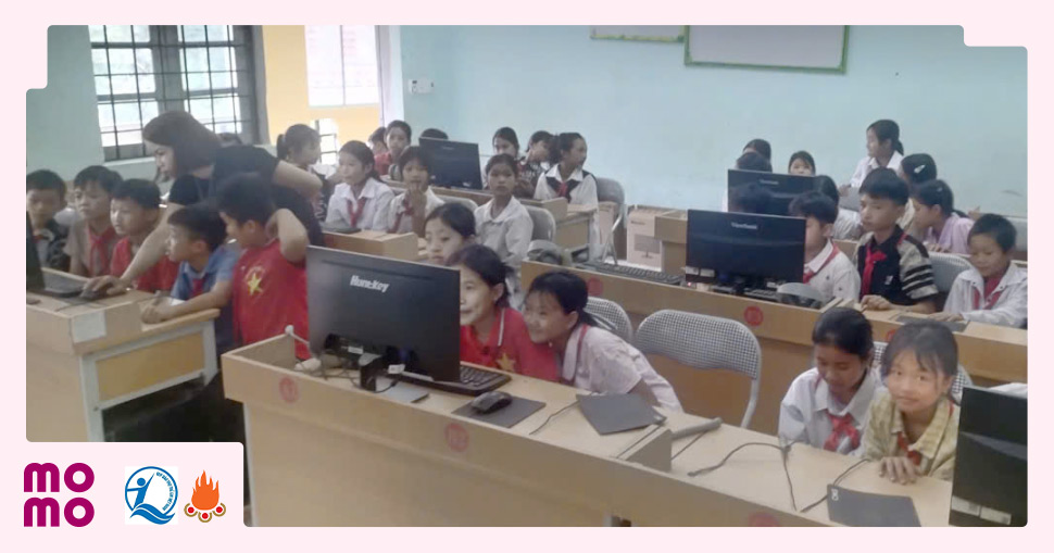 Chung tay gây quỹ trao gặp máy tính giúp nâng cao hiệu quả môn Tin học