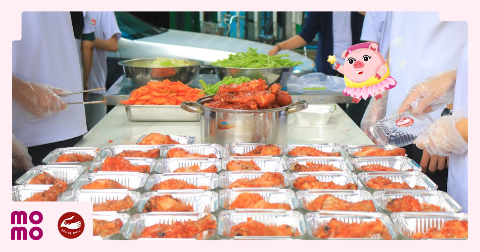 Bếp Sẻ Chia đang chuẩn bị những suất ăn bổ dưỡng hằng tuần cho các bé  - 1