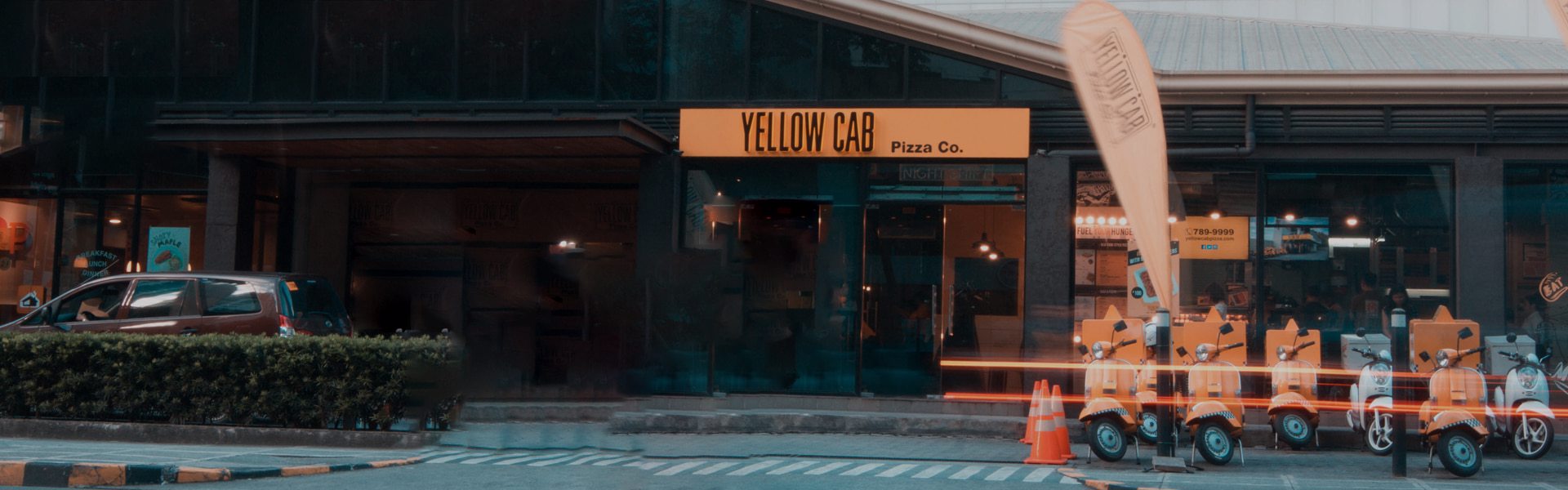 Có gì bên trong thương hiệu "Taxi Vàng" - Yellow Cab Pizza?