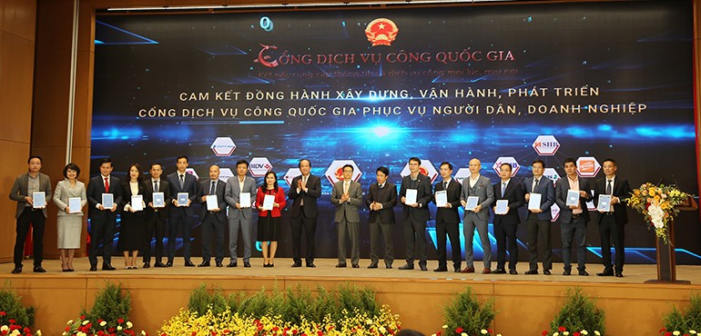 Ví MoMo nhận bằng khen của Chính Phủ vì những đóng góp tích cực cho sự phát triển của Cổng Dịch Vụ Công Quốc gia
