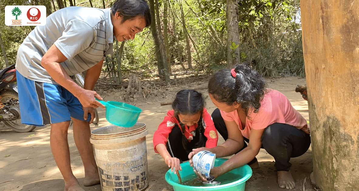 Thanh Trì B là một ấp nghèo của tỉnh Trà Vinh, người dân phải sử dụng nguồn nước ô nhiễm do xâm nhập mặn. Cùng chung tay quyên góp giúp bà con xây dựng hệ thống nước sạch!