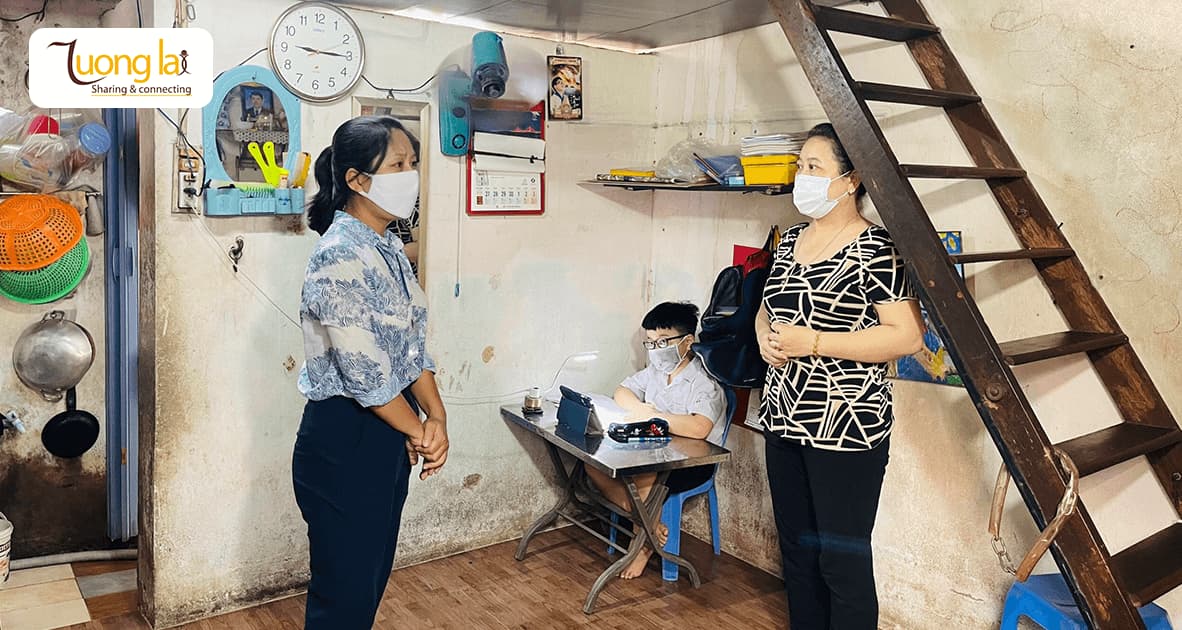 Mẹ con em Nguyễn Đức Huy đang sống khổ sở trong căn trọ lụp sụp