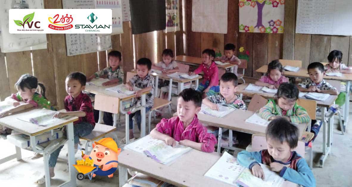 Dù còn nhiều thiếu thốn và thiệt thòi, trẻ em nơi đây vẫn luôn hiếu học, chăm chỉ đến trường