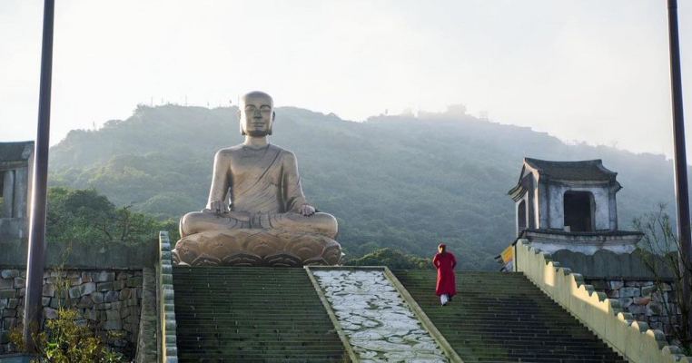Kinh nghiệm du lịch Yên Tử: Hành trình kết nối tâm linh đầy bình yên