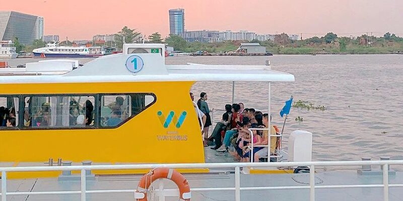  Đi waterbus và khám phá vẻ đẹp thành phố từ sông Sài Gòn