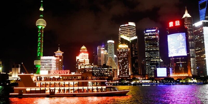 Bến Thượng Hải về đêm rực rỡ ánh đèn