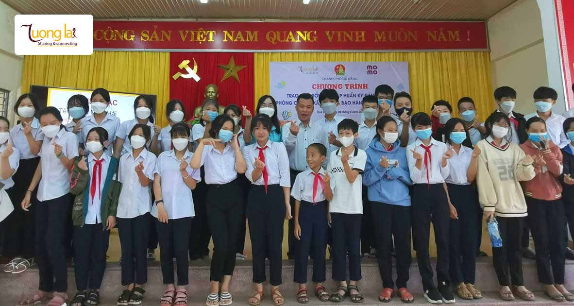 Chung tay quyên góp 20 suất học bổng cho học sinh huyện Vĩnh Lợi, tỉnh Bạc Liêu