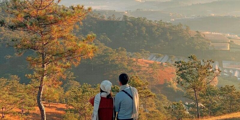 Còn gì lãng mạn bằng đón bình mình trên đồi Đa Phú cùng người mình yêu