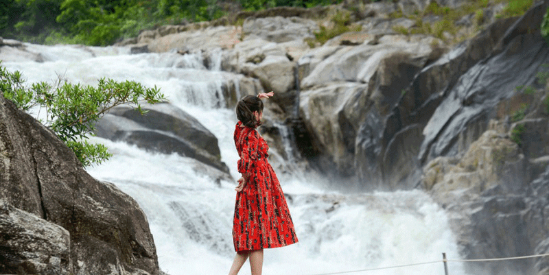 Sống ảo cực chất ở thác Yang Bay