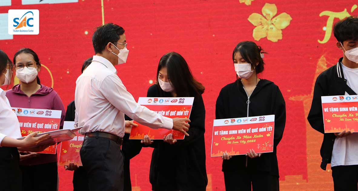 Chung tay hỗ trợ vé Tết, giúp các em học sinh - sinh viên nghèo đoàn tụ gia đình dịp Tết Nguyên Đán