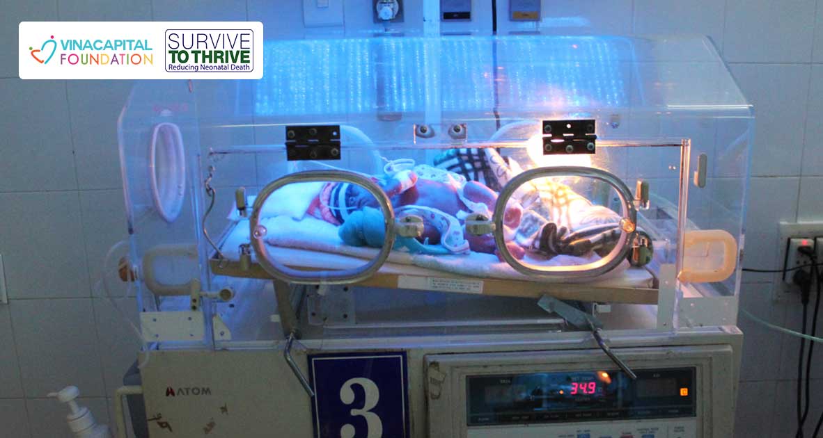 Cùng VinaCapital Foundation (VCF) gây quỹ Nâng niu Sự sống hỗ trợ thiết bị chăm sóc trẻ sơ sinh  để các em bé được điều trị và chăm sóc cơ bản ngay từ khi chào đời.