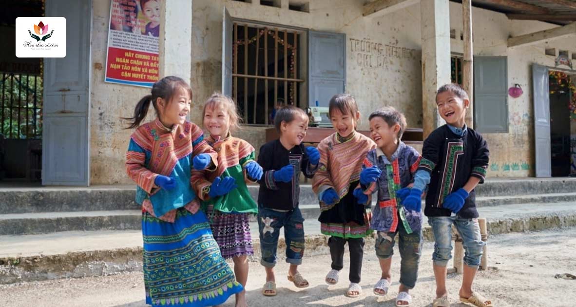 Chung tay xây dựng khu vui chơi và thiết bị học tập cho trẻ em tại các trường khó khăn thuộc tỉnh Quảng Trị