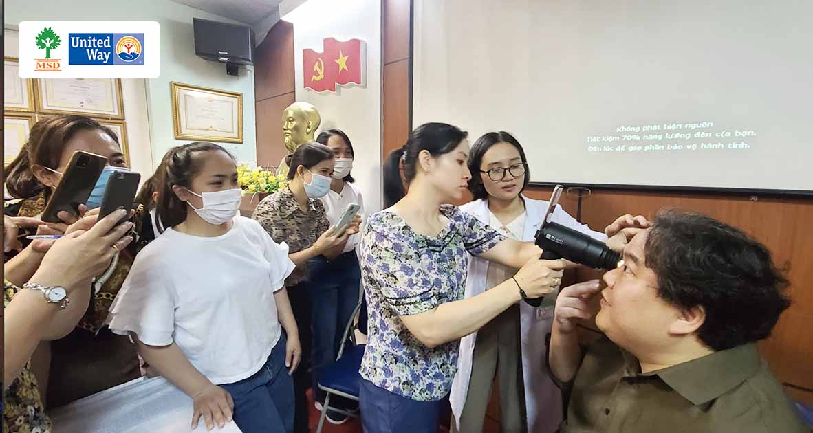 Góp Heo Vàng chung tay cung cấp trang thiết bị kỹ thuật cho dự án khám mắt từ thiện cùng MSD United Way Vietnam