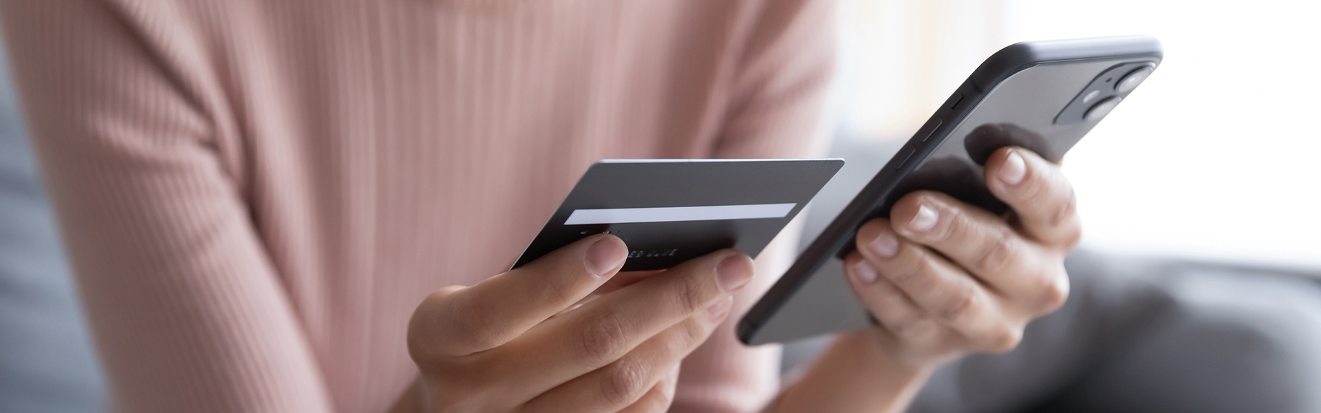 Quá hạn thanh toán thẻ tín dụng có ảnh hưởng gì không?