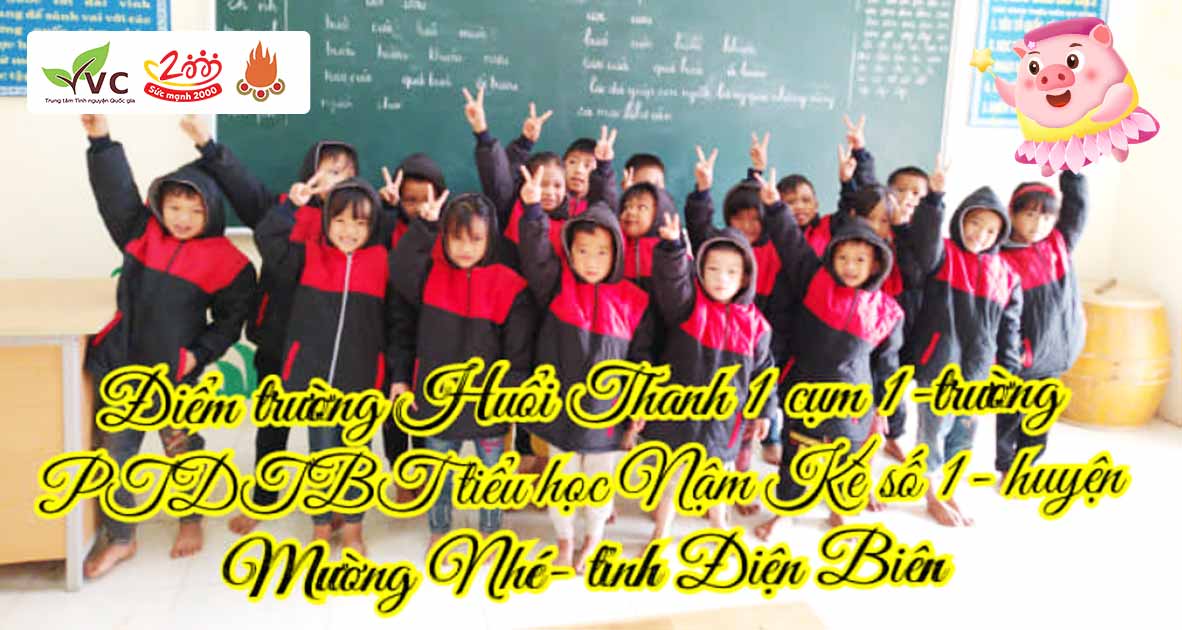 Các em học sinh nhỏ ở Điện Biên đã có được chiếc áo ấm trong mùa đông năm 2022 - 1