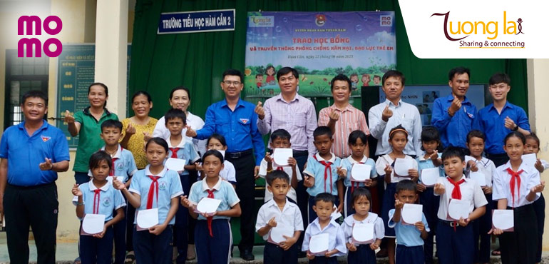 Trao 20 học bổng và tổ chức truyền thông kỹ năng phòng chống xâm hại tình dục tại Bình Thuận