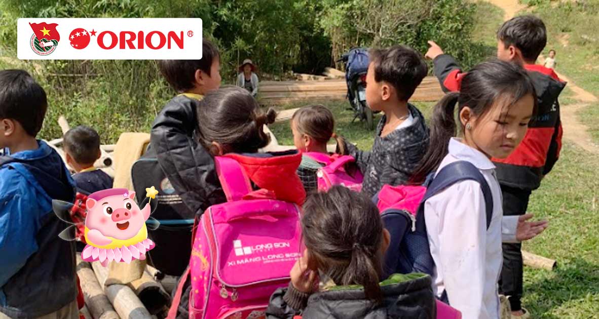 Góp Heo Vàng trao tặng 1.200 phần quà ý nghĩa cho các em học sinh nghèo vùng biên giới