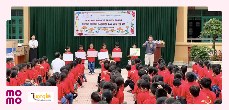 Hoàn thành chương trình trao học bổng và dạy kỹ năng sống cho học sinh xã Búng Lao