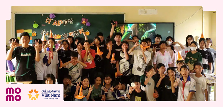 Trao cơ hội cơ hội học tiếng anh, STEM, giáo dục khởi nghiệp cho các em học sinh vùng biên giới (Đợt 1)