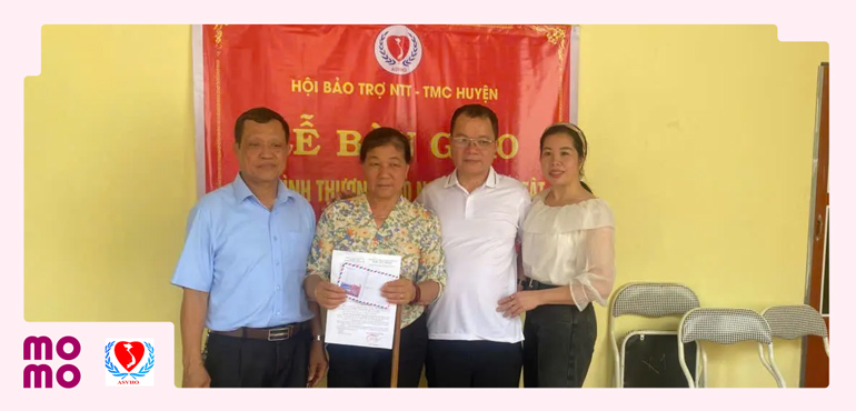 Mái nhà vững chãi đã được dựng lên cho bà Lò Thị Den