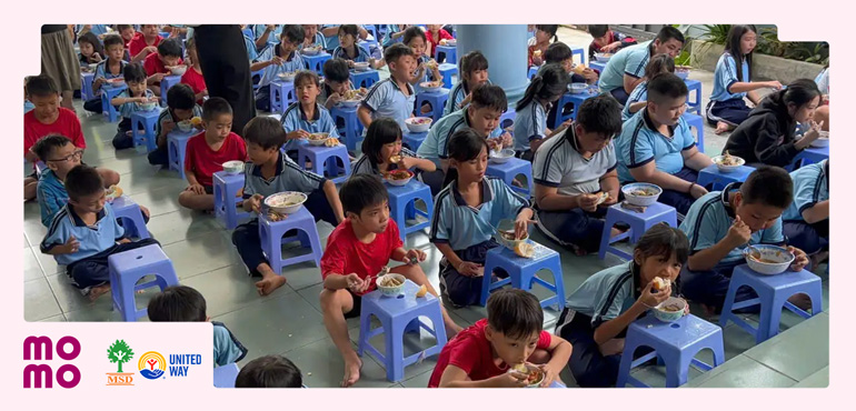 Từ bữa trưa ấm bụng đến hành trình lớn khôn của 40 em nhỏ Ái Linh