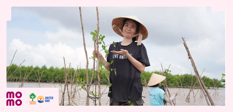 Hoàn thành trồng 2.500 cây bần chua và khởi động hành trình bảo vệ rừng ngập mặn Vĩnh Long